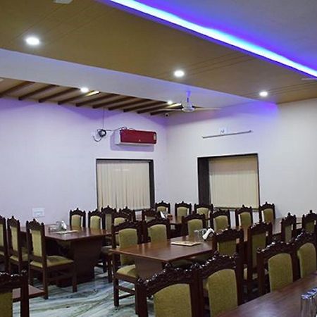 Hotel Amar Palace Ābu Road エクステリア 写真